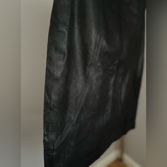 Closed Detailed Stitching Lamb Black Leather Skirt ~ Size S - Picture 7 of 10